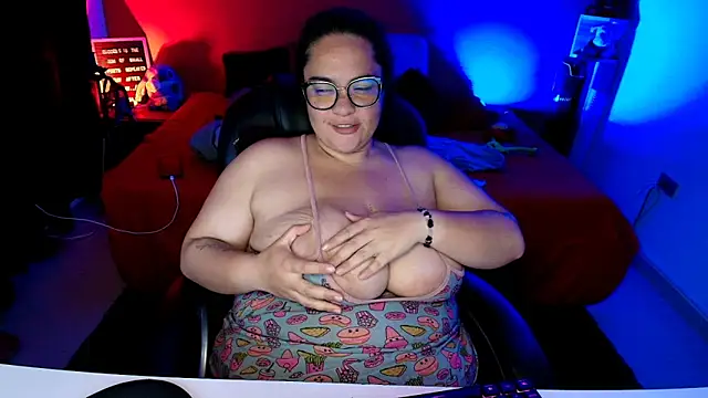 Snapshot of lulubigtitts1 chatting on September 24, 2025, 3:46 am lulubigtitts1 online show from September 24, 2025, 3:46 am