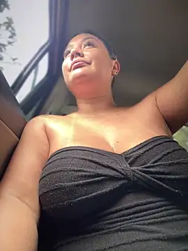 Snapshot of ValeryGrey chatting on February 18, 2025, 8:25 pm ValeryGrey online show from February 18, 2025, 8:25 pm