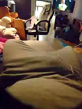 anonymus9006 online show from April 15, 2026, 4:11 pm