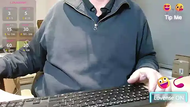 Snapshot of bigbadjon69 chatting on January 13, 2025, 9:31 pm bigbadjon69 online show from January 13, 2025, 9:31 pm
