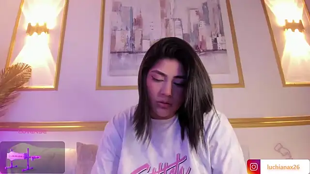 Snapshot of lucy26_ chatting on March 19, 2025, 8:34 am lucy26  online show from March 19, 2025, 8:34 am