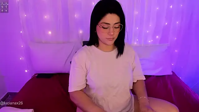 Snapshot of lucy26_ chatting on October 19, 2025, 2:25 am lucy26  online show from October 19, 2025, 2:25 am