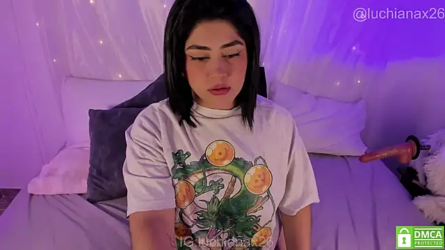 lucy26  online show from January 7, 2026, 2:38 am