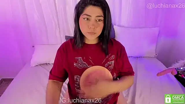 lucy26  online show from February 6, 2026, 3:57 am