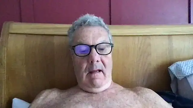 Snapshot of Oldpistolpete chatting on June 29, 2026, 8:32 am Oldpistolpete online show from June 29, 2026, 8:32 am
