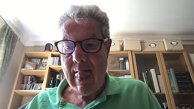 Snapshot of Oldpistolpete chatting on July 18, 2026, 2:25 pm Oldpistolpete online show from July 18, 2026, 2:25 pm