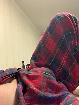 Snapshot of GHsveter chatting on October 5, 2025, 11:01 am GHsveter online show from October 5, 2025, 11:01 am