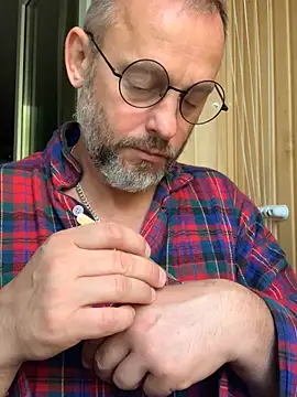 Snapshot of GHsveter chatting on September 23, 2025, 10:22 am GHsveter online show from September 23, 2025, 10:22 am