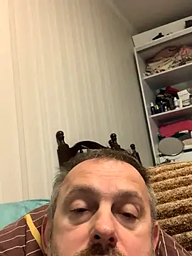 Snapshot of GHsveter chatting on October 12, 2025, 10:27 am GHsveter online show from October 12, 2025, 10:27 am