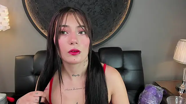 Snapshot of miss_sharlotte18 chatting on February 25, 2025, 6:12 pm miss sharlotte18 online show from February 25, 2025, 6:12 pm