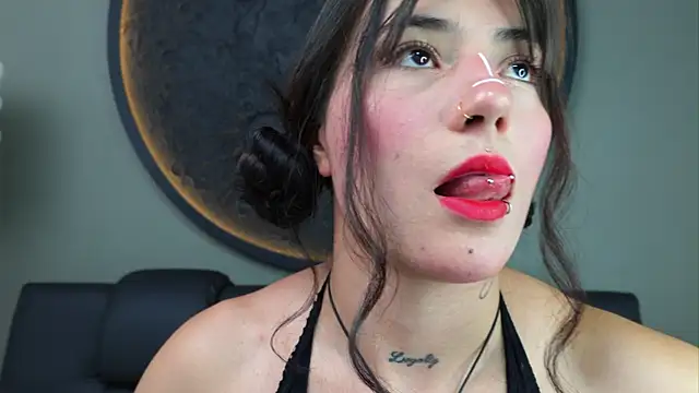 Snapshot of miss_sharlotte18 chatting on September 11, 2025, 6:08 pm miss sharlotte18 online show from September 11, 2025, 6:08 pm