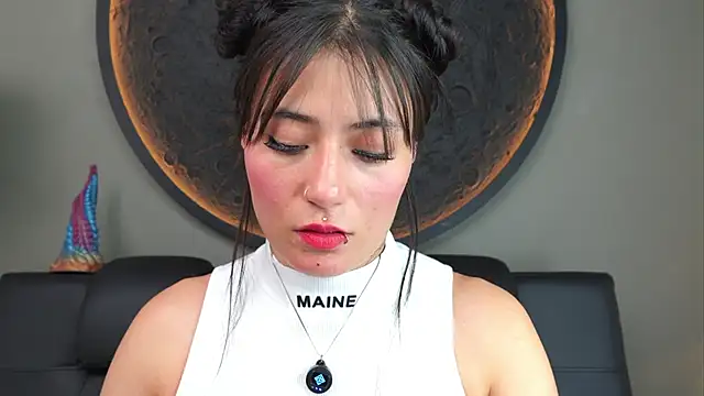 Snapshot of miss_sharlotte18 chatting on October 29, 2025, 6:29 pm miss sharlotte18 online show from October 29, 2025, 6:29 pm