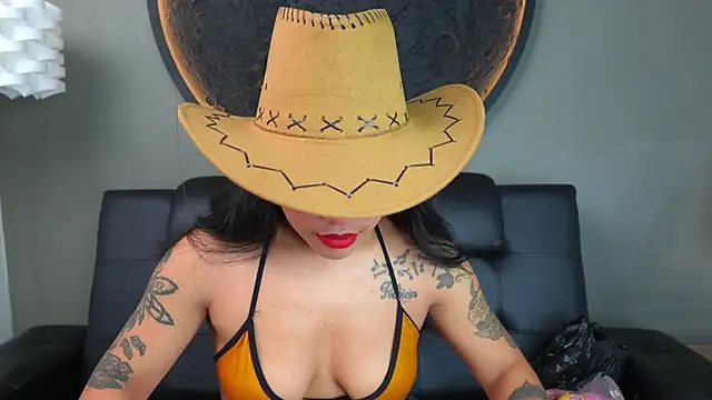 miss vaiolette online show from March 14, 2026, 11:05 am