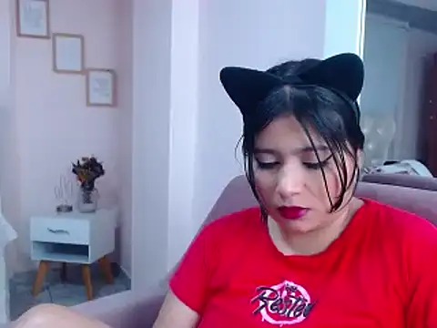 annylouis online show from February 11, 2025, 1:41 am