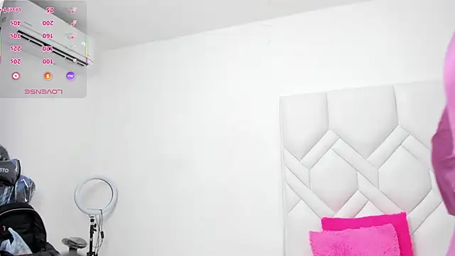 Mature Hard online show from March 21, 2025, 3:22 am