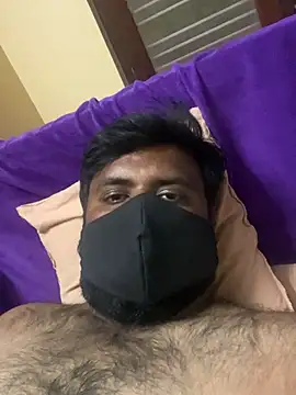 pavanappi098 online show from March 8, 2025, 1:14 pm