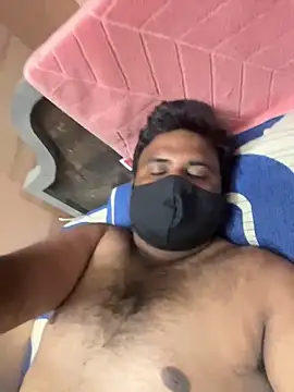 pavanappi098 online show from March 19, 2025, 6:01 pm
