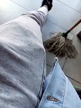 Snapshot of chef-dudi012 chatting on February 4, 2026, 5:24 am chef-dudi012 online show from February 4, 2026, 5:24 am