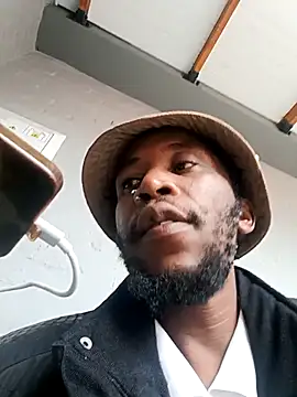 chef-dudi012 online show from April 20, 2026, 7:33 am