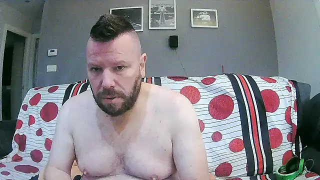 txan9876 online show from December 18, 2025, 1:59 pm