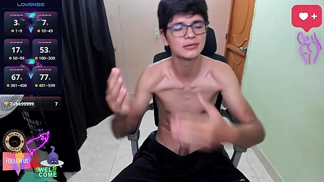 Snapshot of GoldenProject chatting on November 12, 2025, 2:15 am GoldenProject online show from November 12, 2025, 2:15 am