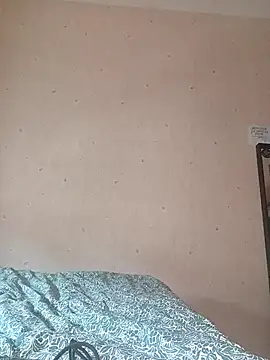 Snapshot of callmelouve chatting on October 5, 2025, 2:08 pm callmelouve online show from October 5, 2025, 2:08 pm