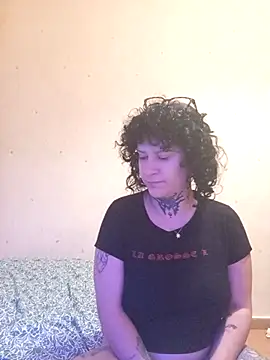 Snapshot of callmelouve chatting on September 23, 2025, 10:17 pm callmelouve online show from September 23, 2025, 10:17 pm