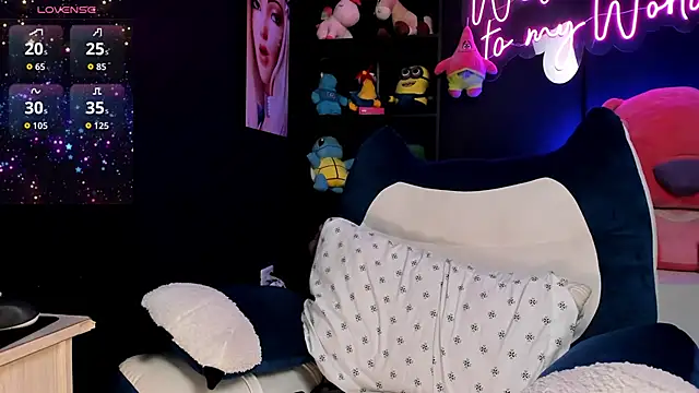 stelleknox  online show from March 30, 2026, 10:22 pm