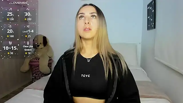 Snapshot of sophi_mooreno chatting on September 25, 2025, 11:33 pm sophi mooreno online show from September 25, 2025, 11:33 pm