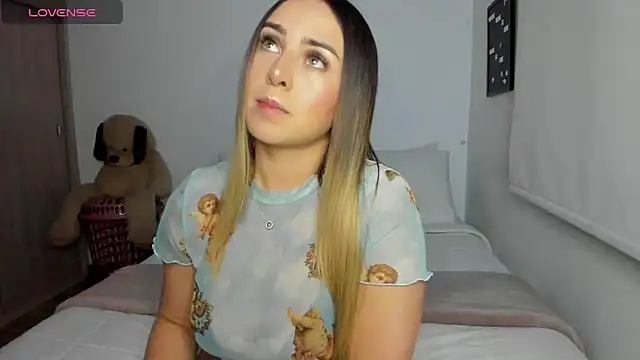 sophi mooreno online show from July 15, 2026, 2:29 am