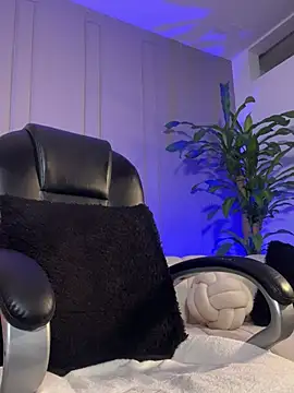 Frank Farrell online show from April 18, 2026, 7:58 pm