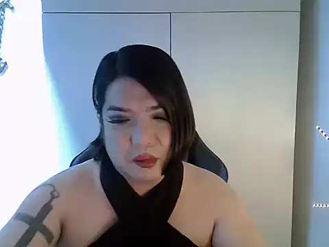 StrawberryWine07 online show from January 22, 2025, 3:20 am