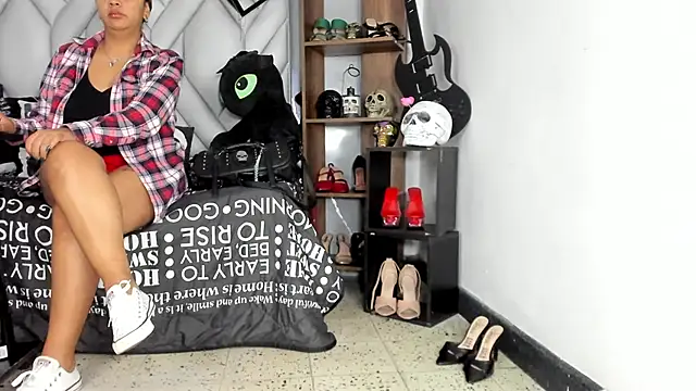 MirandaHaguen online show from April 12, 2026, 1:14 pm