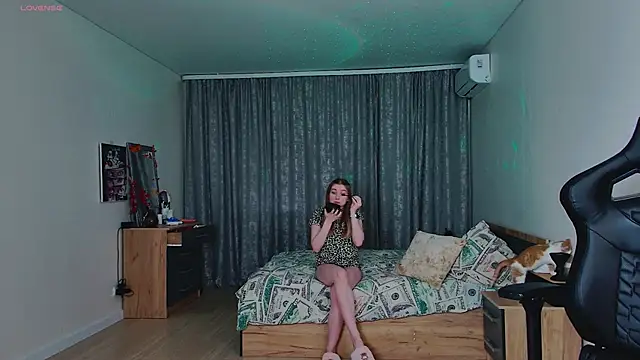  whiteprincess online show from November 7, 2025, 10:09 am