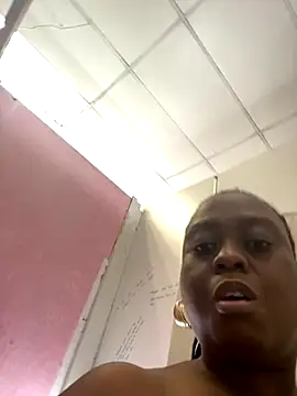 Snapshot of Biggblackboobs chatting on September 27, 2025, 9:04 am Biggblackboobs online show from September 27, 2025, 9:04 am