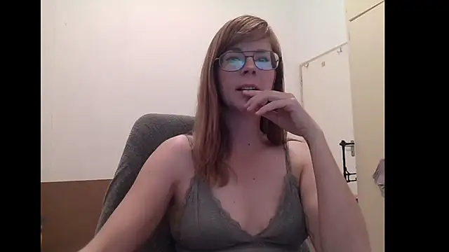 SavannaGirly online show from June 4, 2026, 8:30 am