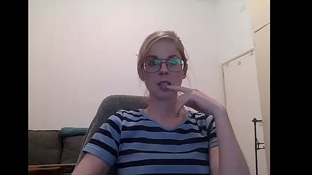 SavannaGirly online show from September 17, 2025, 6:59 am