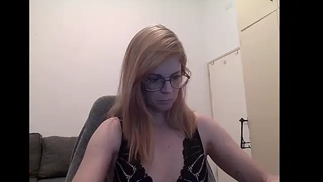 SavannaGirly online show from September 24, 2025, 6:53 am