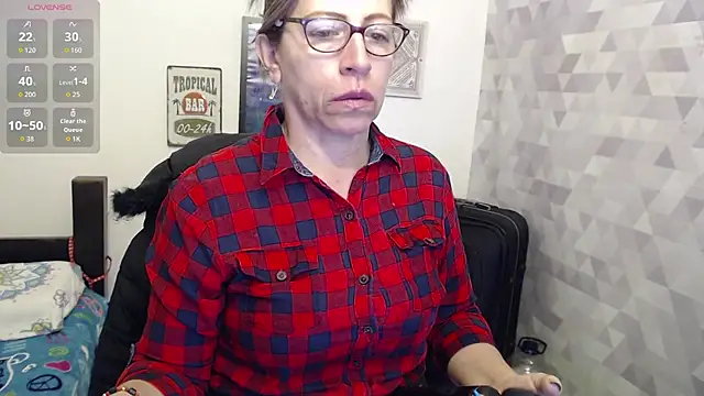 Snapshot of Chayla_Ruiz chatting on September 16, 2025, 1:12 pm Chayla Ruiz online show from September 16, 2025, 1:12 pm