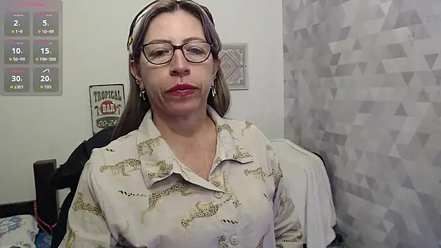 Snapshot of Chayla_Ruiz chatting on September 15, 2025, 9:26 pm Chayla Ruiz online show from September 15, 2025, 9:26 pm