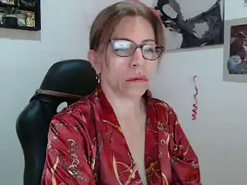 Snapshot of Chayla_Ruiz chatting on February 23, 2025, 1:42 pm Chayla Ruiz online show from February 23, 2025, 1:42 pm