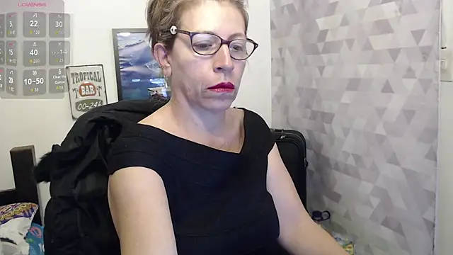 Snapshot of Chayla_Ruiz chatting on September 8, 2025, 8:19 pm Chayla Ruiz online show from September 8, 2025, 8:19 pm