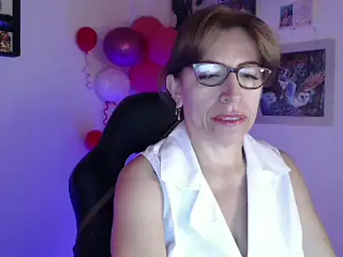 Snapshot of Chayla_Ruiz chatting on February 19, 2025, 1:39 pm Chayla Ruiz online show from February 19, 2025, 1:39 pm