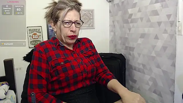 Snapshot of Chayla_Ruiz chatting on September 21, 2025, 10:42 am Chayla Ruiz online show from September 21, 2025, 10:42 am