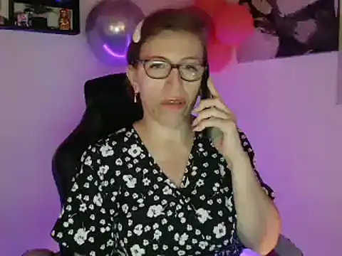 Snapshot of Chayla_Ruiz chatting on March 2, 2025, 3:19 pm Chayla Ruiz online show from March 2, 2025, 3:19 pm