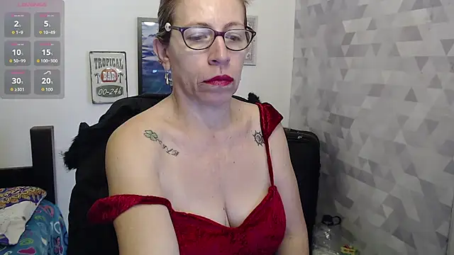 Snapshot of Chayla_Ruiz chatting on September 9, 2025, 12:14 pm Chayla Ruiz online show from September 9, 2025, 12:14 pm