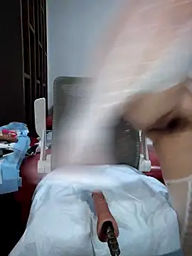 LILYsweetfcup online show from March 13, 2026, 5:23 am