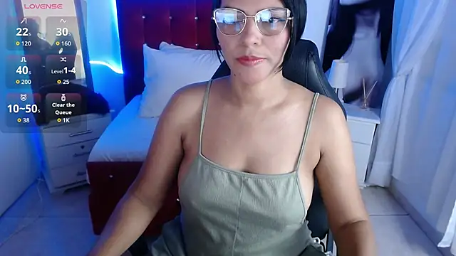 Snapshot of Wanda_Milf chatting on October 2, 2025, 8:23 pm Wanda Milf online show from October 2, 2025, 8:23 pm