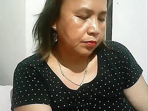 Snapshot of Lhadycarolyn chatting on October 2, 2025, 1:53 am Lhadycarolyn online show from October 2, 2025, 1:53 am