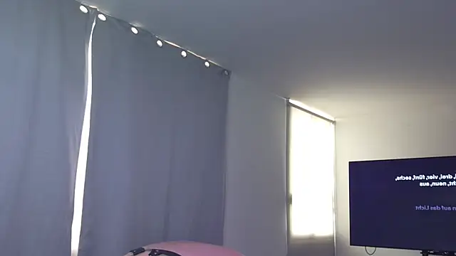 Jhoan saenz online show from October 13, 2025, 6:20 pm